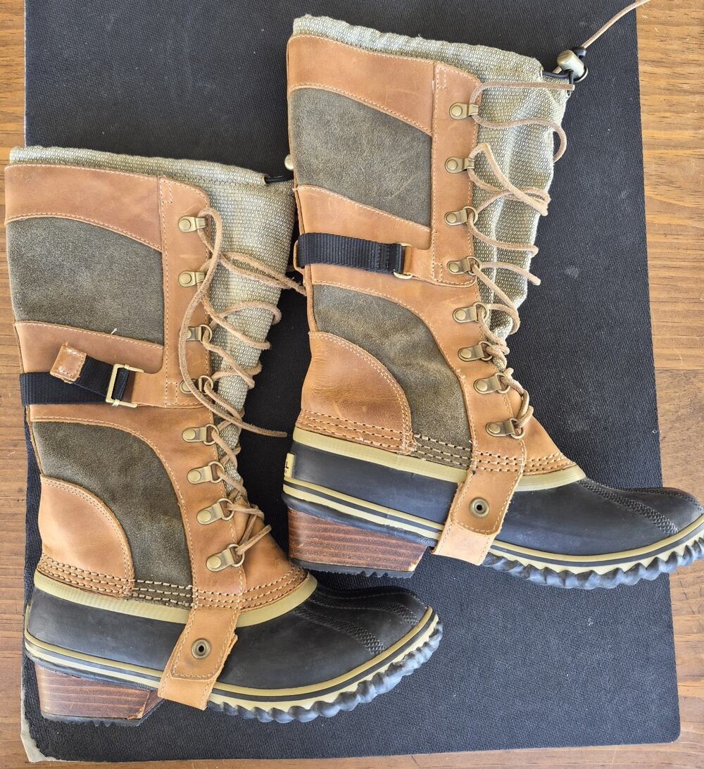 Sorel Conquest Carly Women's Waterproof Boots Size 7